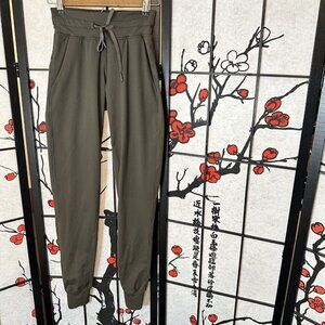 Zyia Active Size XS Ascend Jogger Pants Full Length  Olive Army Green